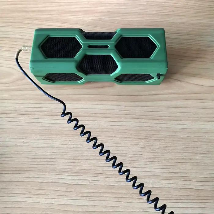 Câble audio enroulé de 2 mètres
