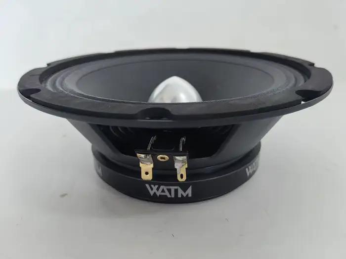 Enceintes de milieu de gamme pour voiture