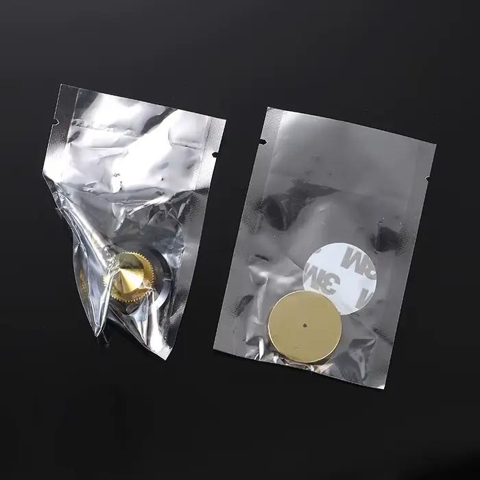 Pieds d'isolation pour haut-parleurs plaqués or 24 carats