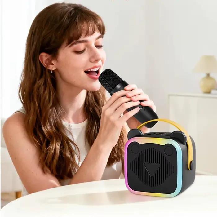Haut-parleur Bluetooth sans fil K10 avec 2 microphones, lumière RGB, karaoké extérieur et domestique, mini-enceinte à changement de voix pour cadeaux familiaux
