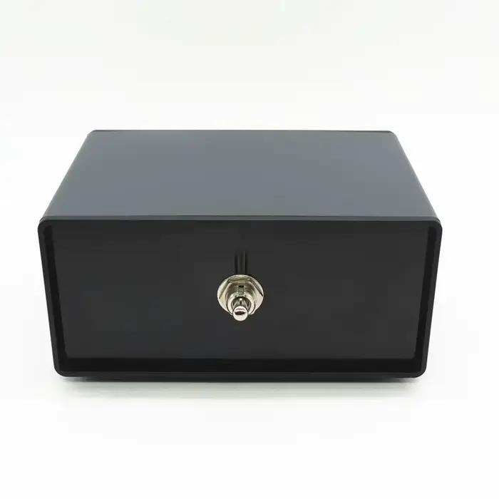 Amplificateur stéréo switcher avec haut-parleur sélecteur pour expérience sonore de haute qualité à utiliser à la maison pour musique et films