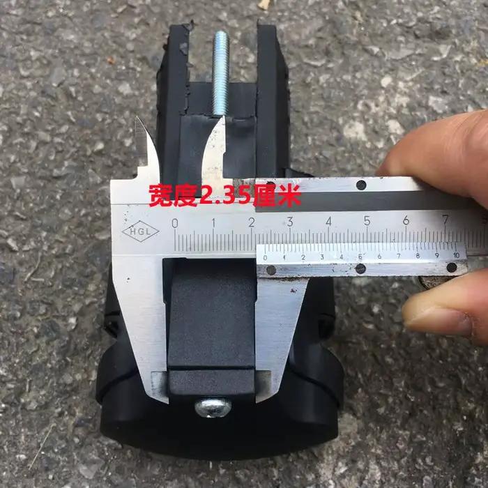 Patte de barre transversale pour barres transversales de toit de voiture