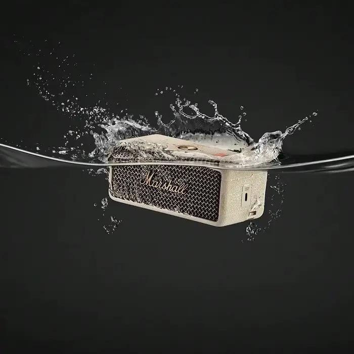 Haut-parleur Bluetooth portable Marshall Emberton III avec son stéréo puissant et basses profondes pour musique immersive et résistance étanche IP67 pour extérieur et intérieur