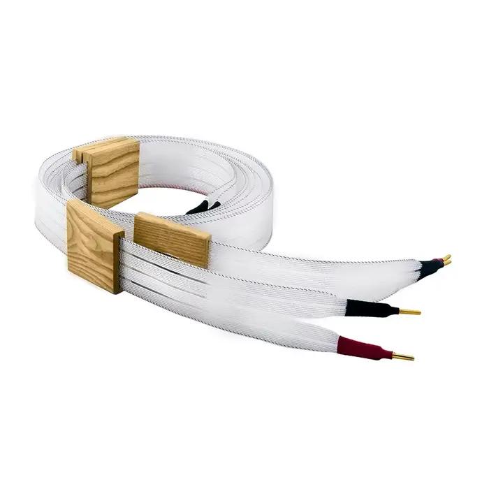 une paire de câbles de klaxon pour haut-parleur hifi V 2